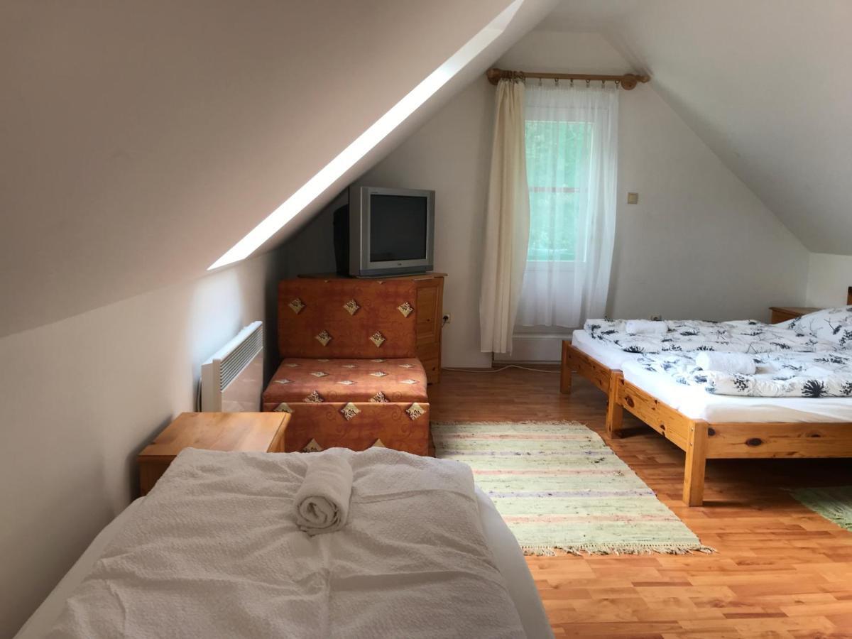 Boroka Vendeghaz Hotel Matrakeresztes Eksteriør billede